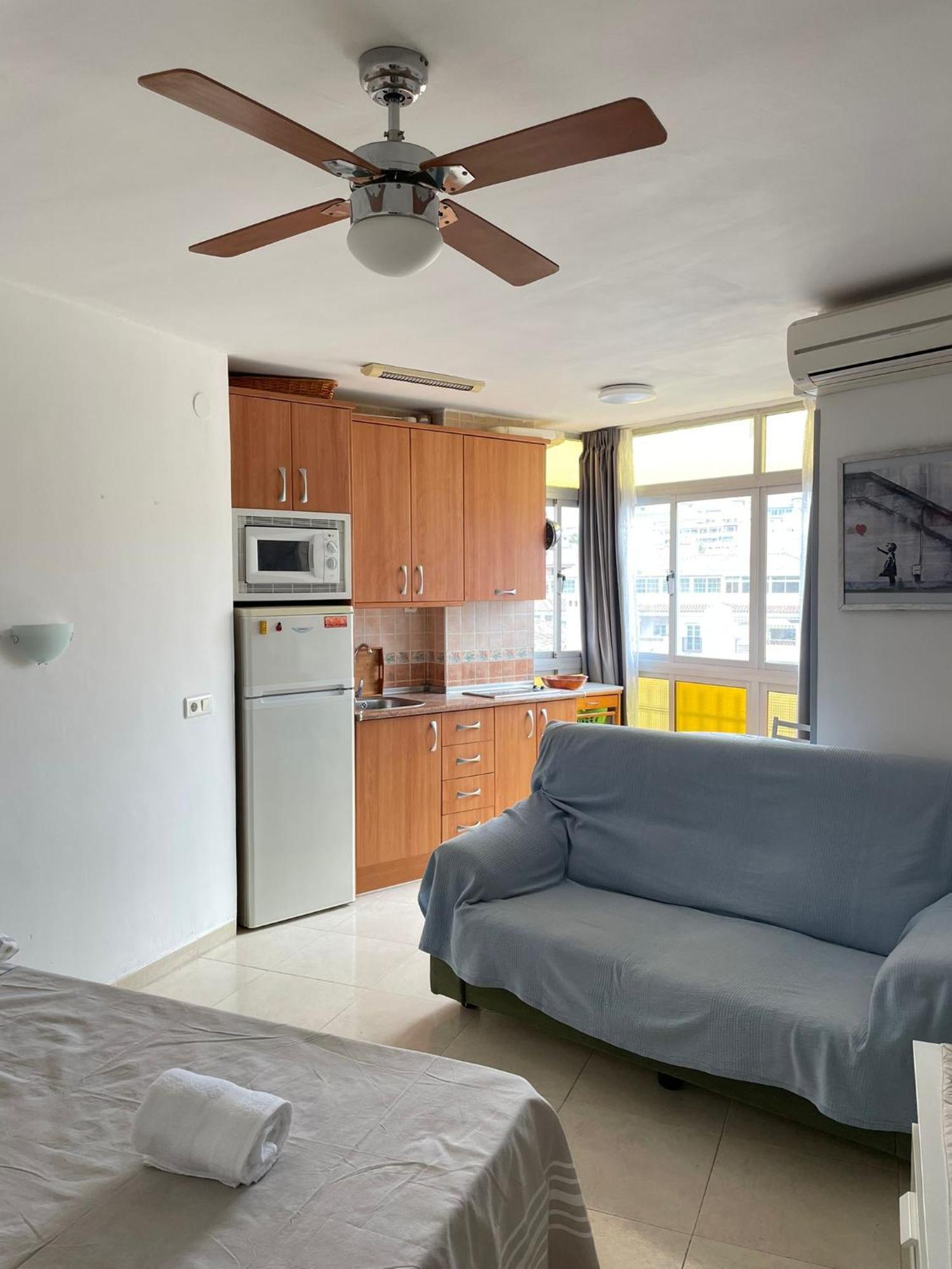 Encantador Estudio En Benalmadena Costa Bagian luar foto